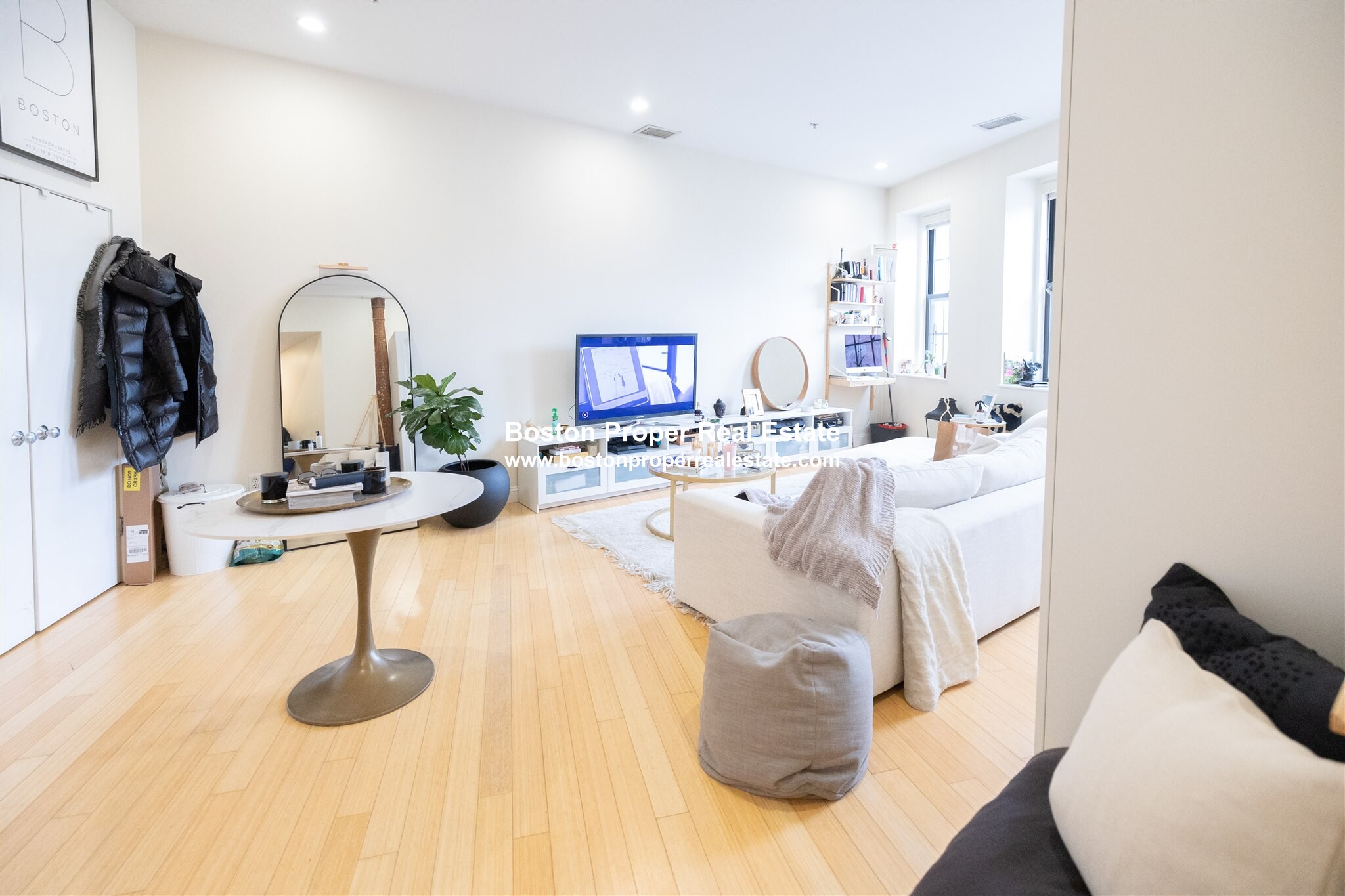 490 Harrison Ave, South End