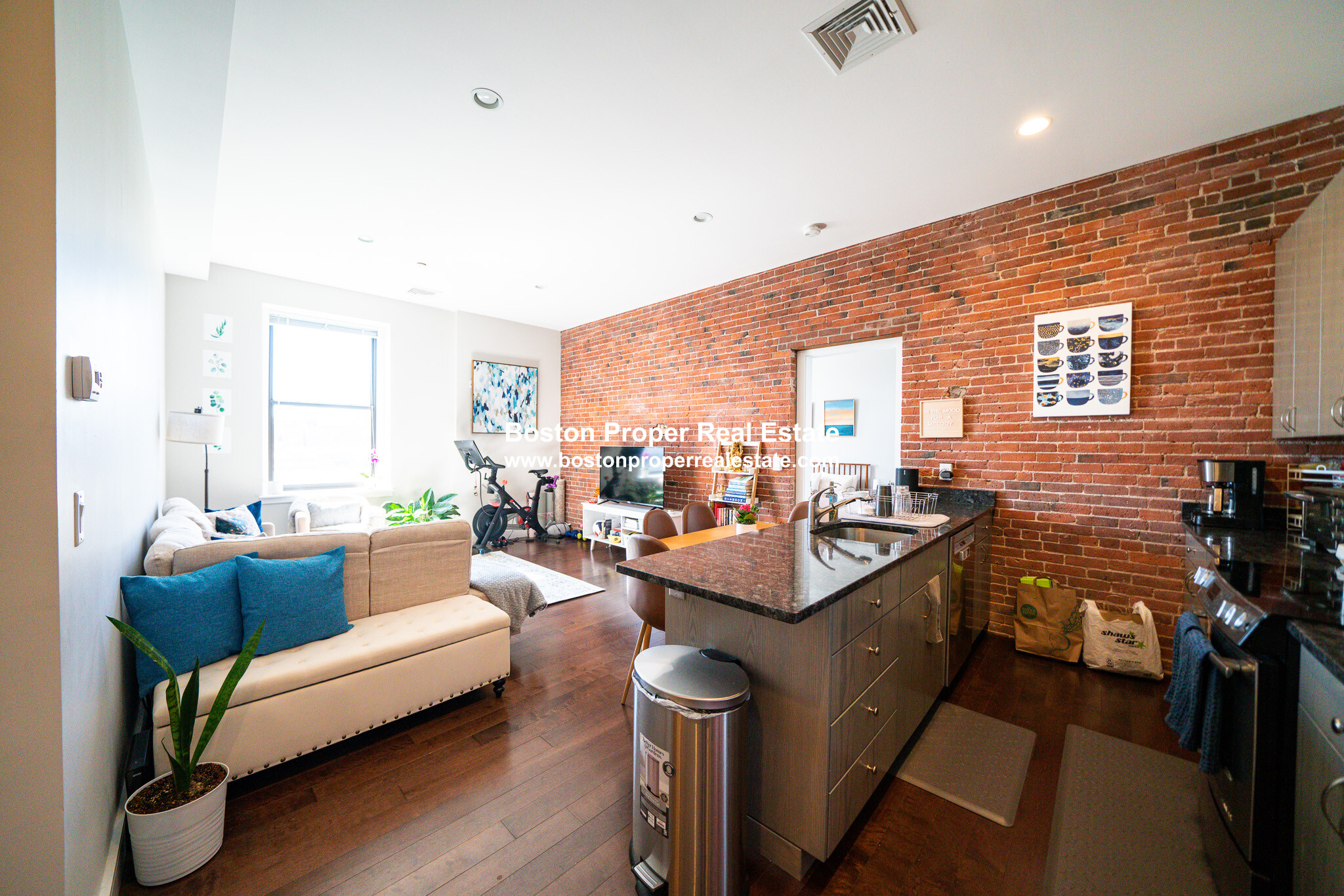 460 Harrison Ave, South End