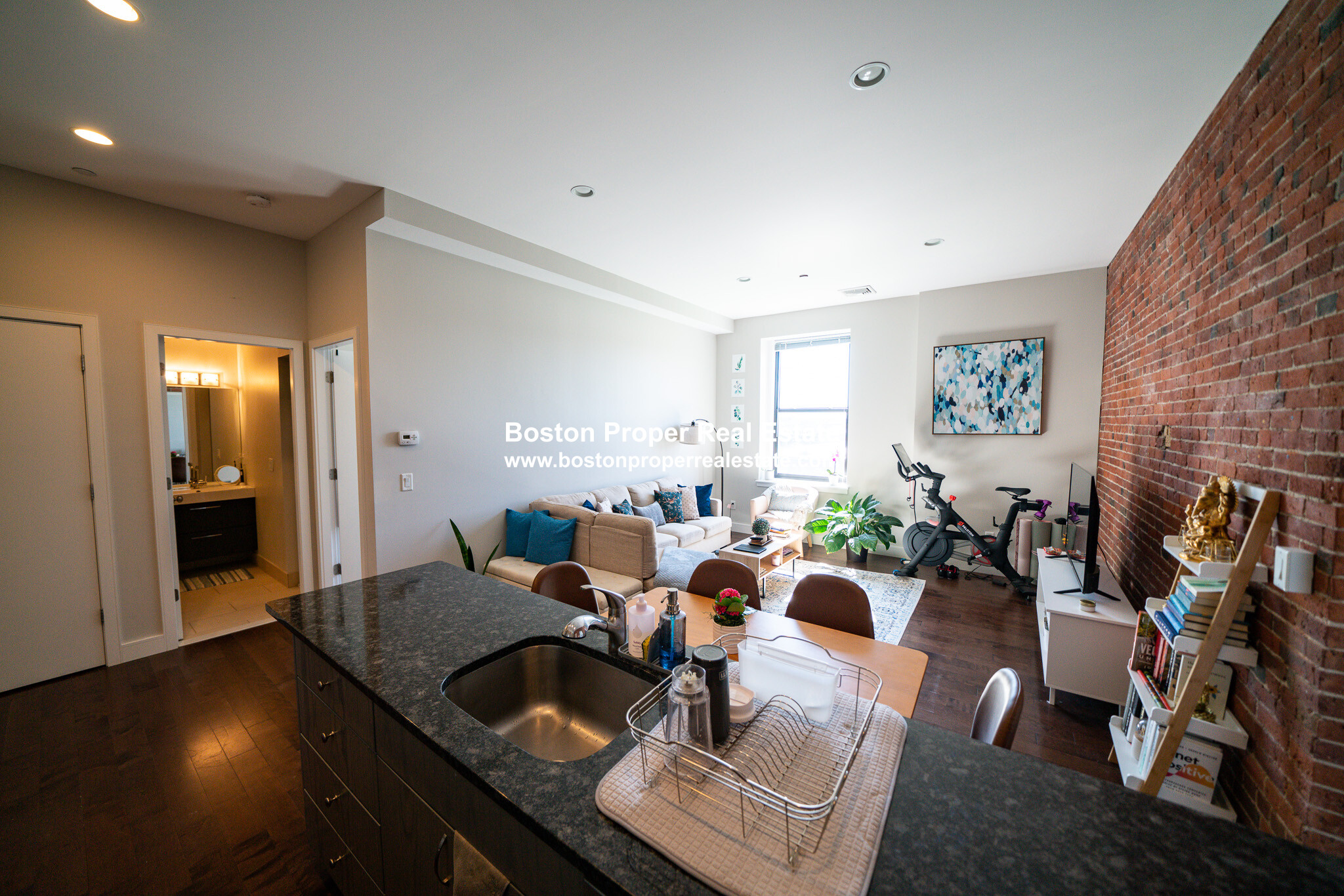 460 Harrison Ave, South End