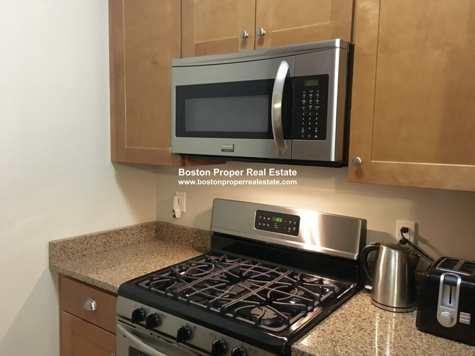 1100 Vfw Pkwa, West Roxbury