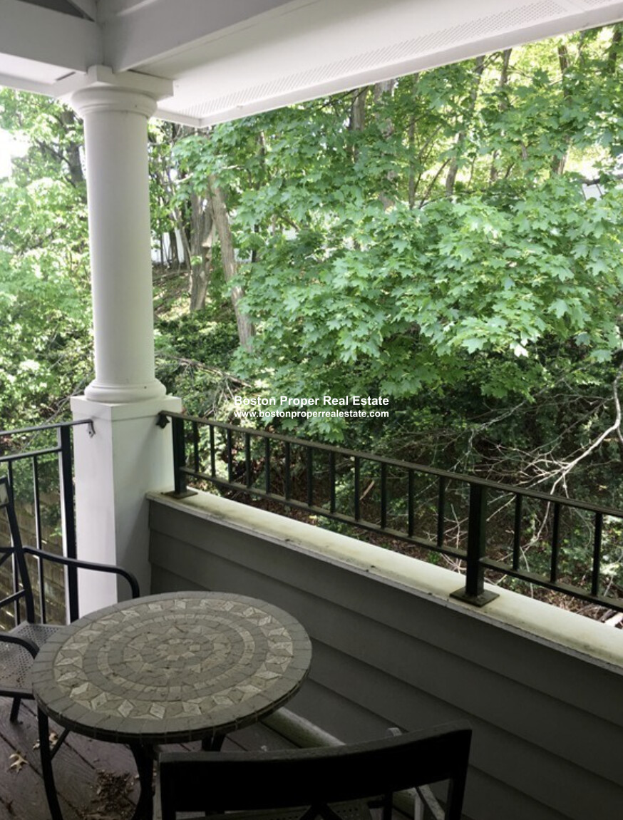 1100 Vfw Pkwa, West Roxbury