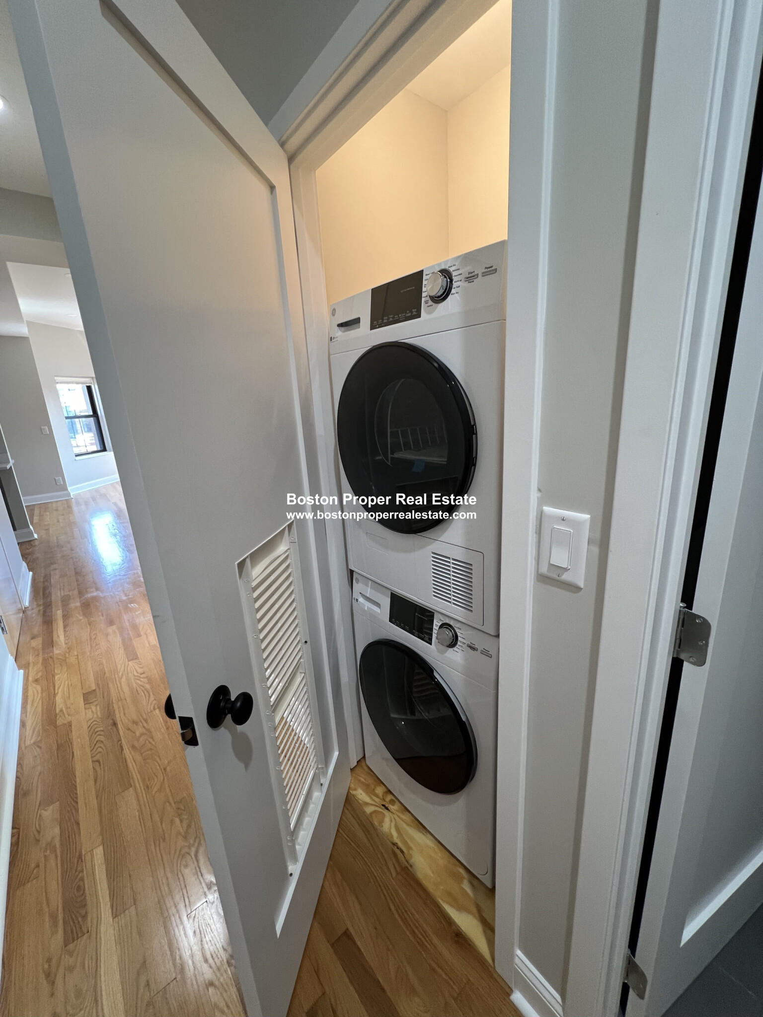 557 Columbus Ave, South End