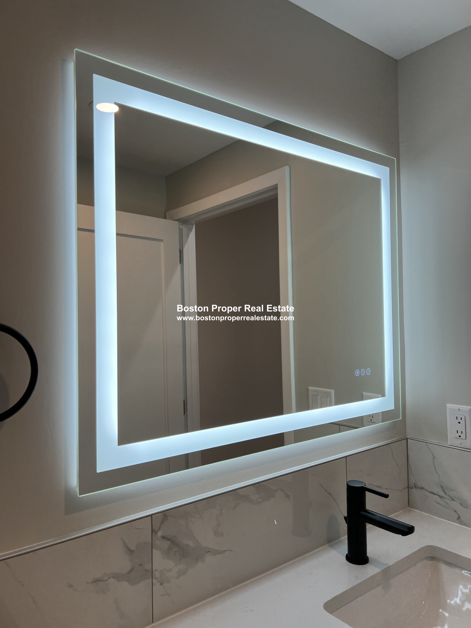 557 Columbus Ave, South End