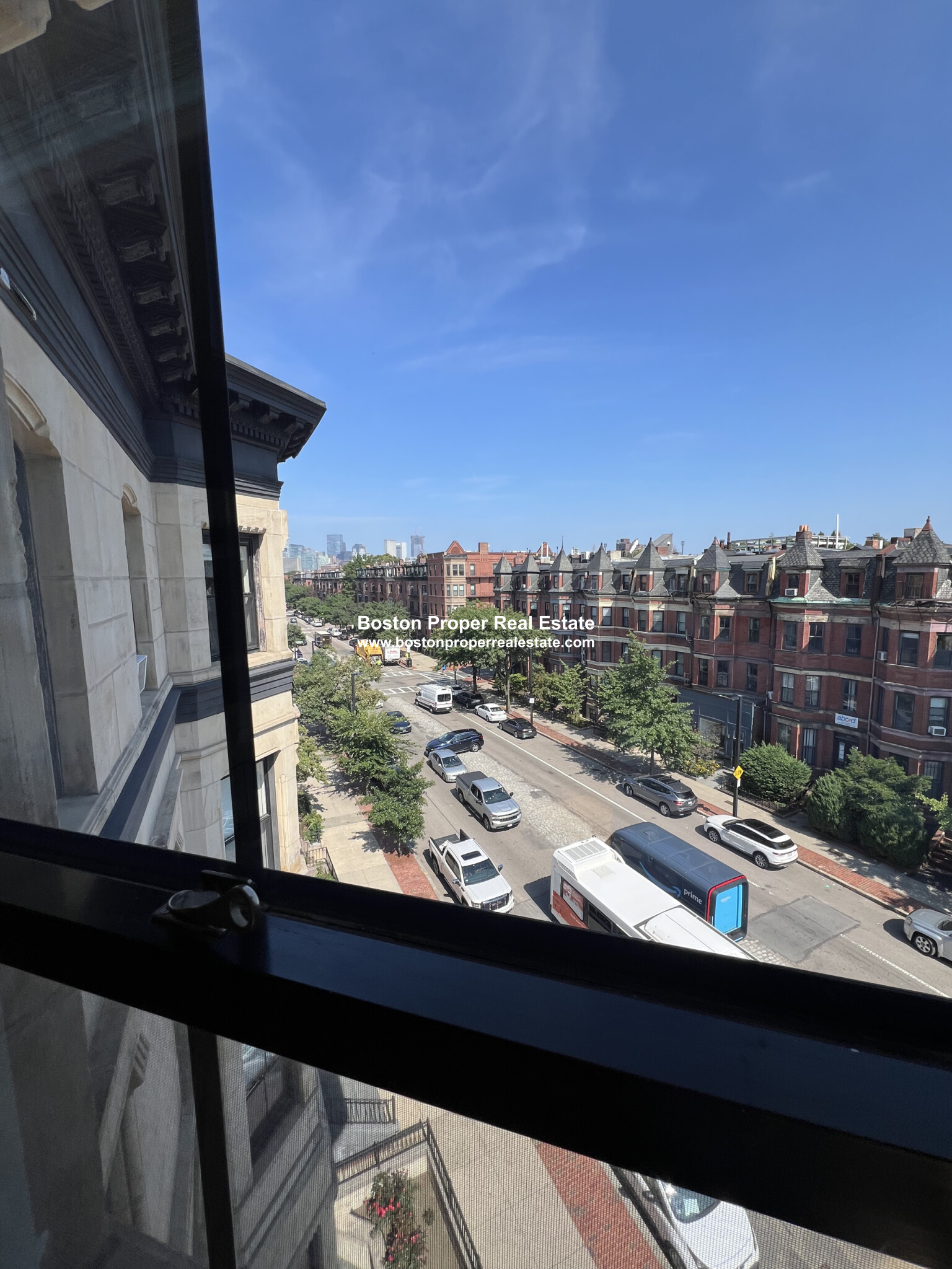 557 Columbus Ave, South End