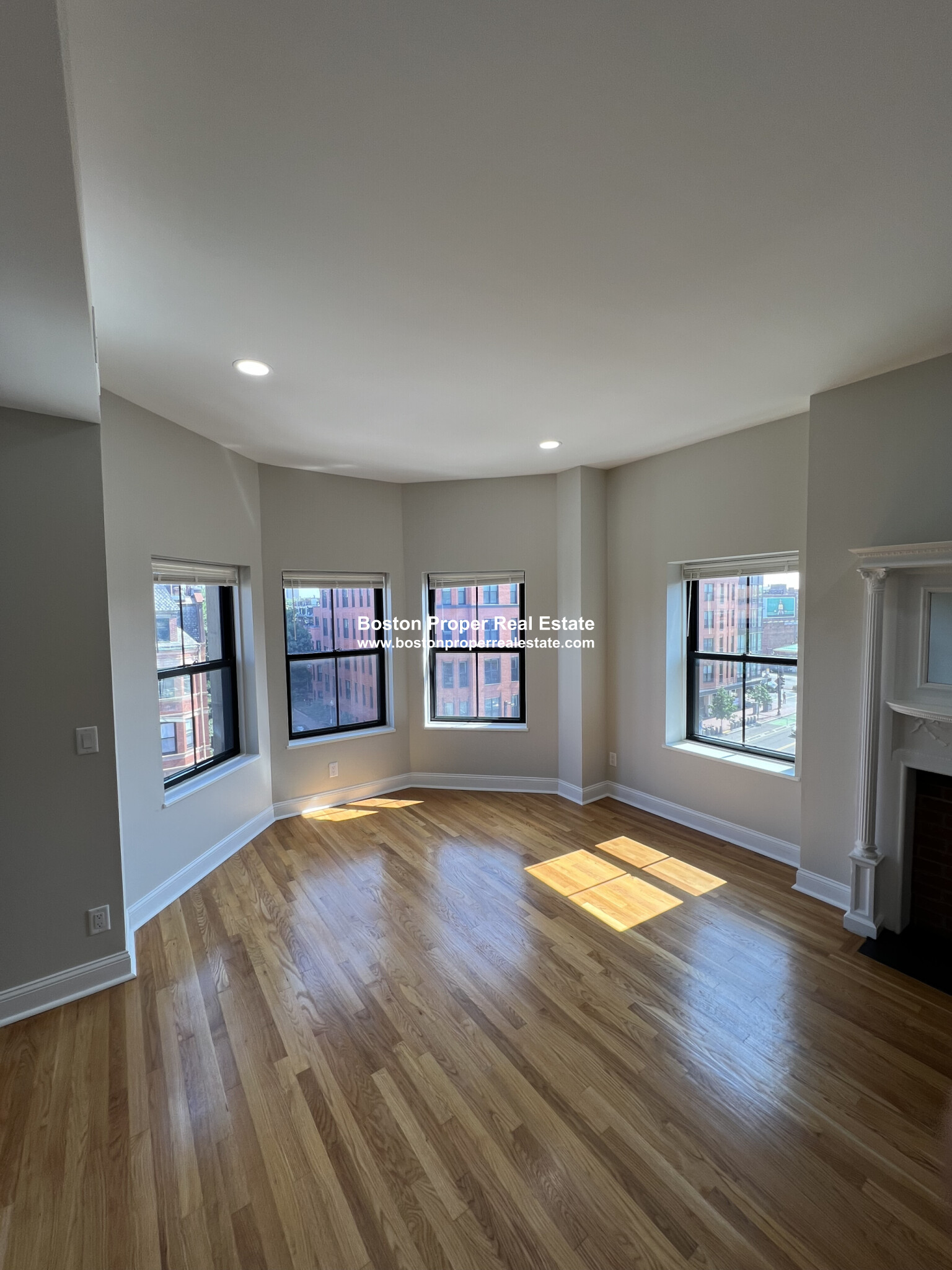 557 Columbus Ave, South End