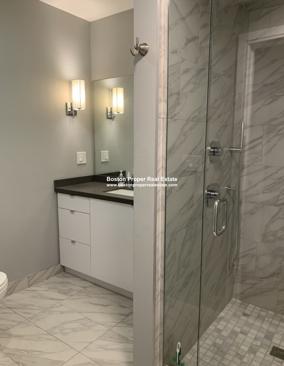 408 East 8th St, South Boston