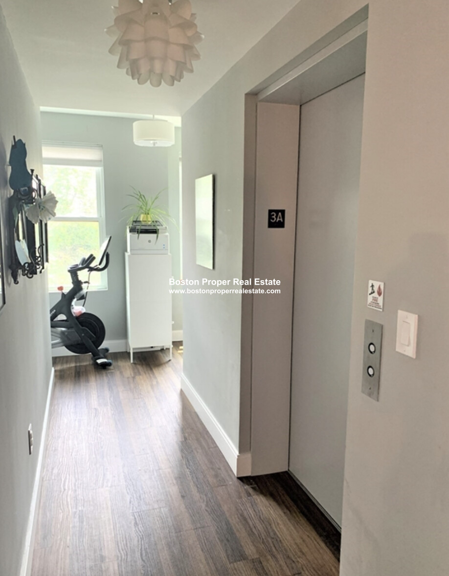 408 East 8th St, South Boston