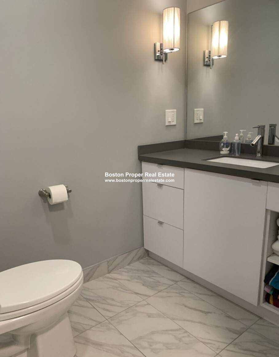 408 East 8th St, South Boston