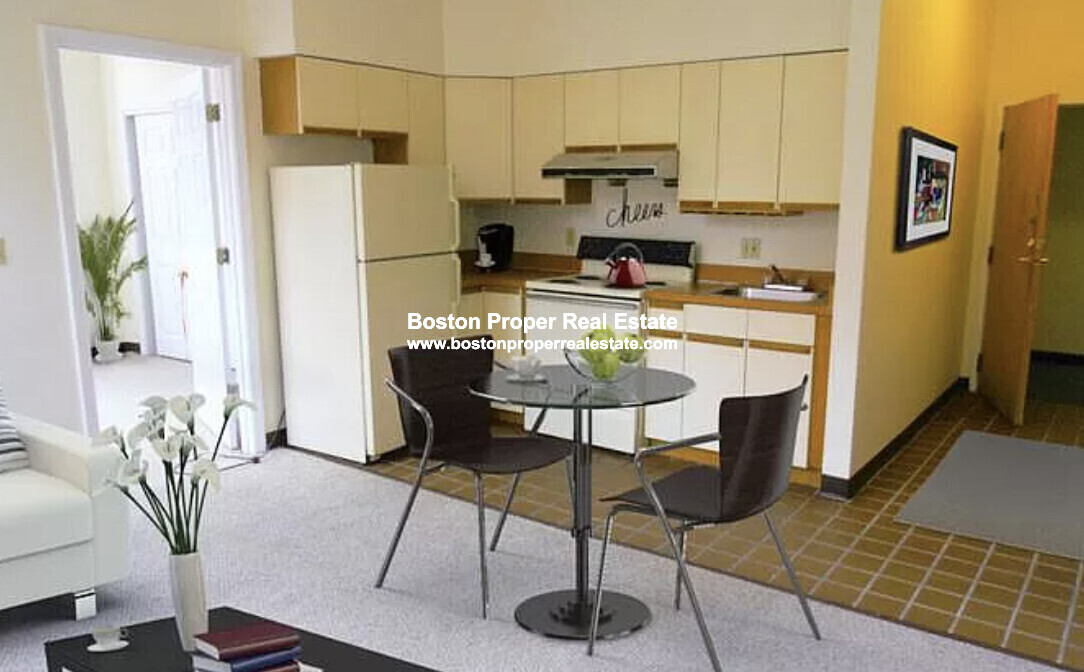 81 Essex St, Chinatown