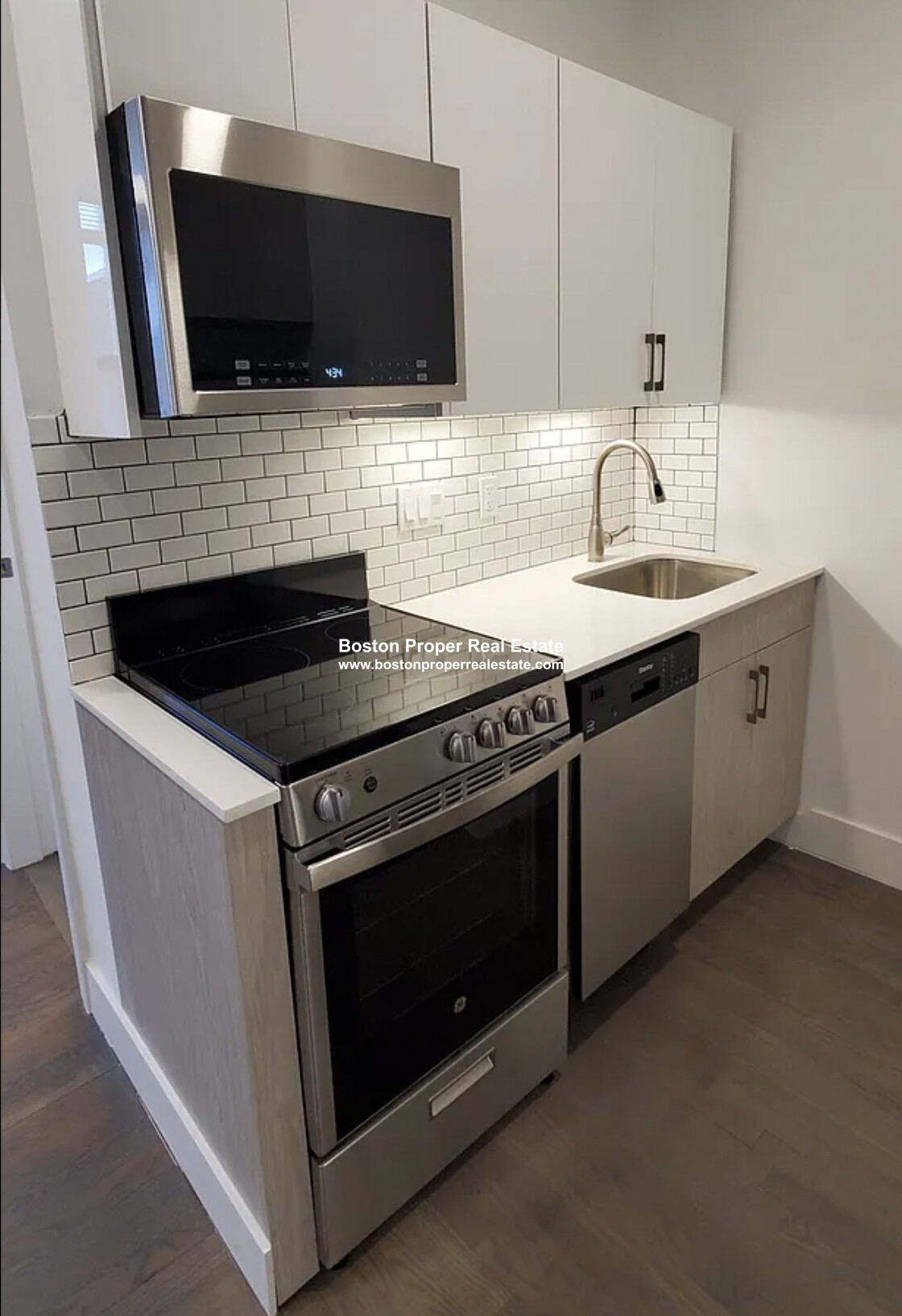 11 Queensberry St, Fenway