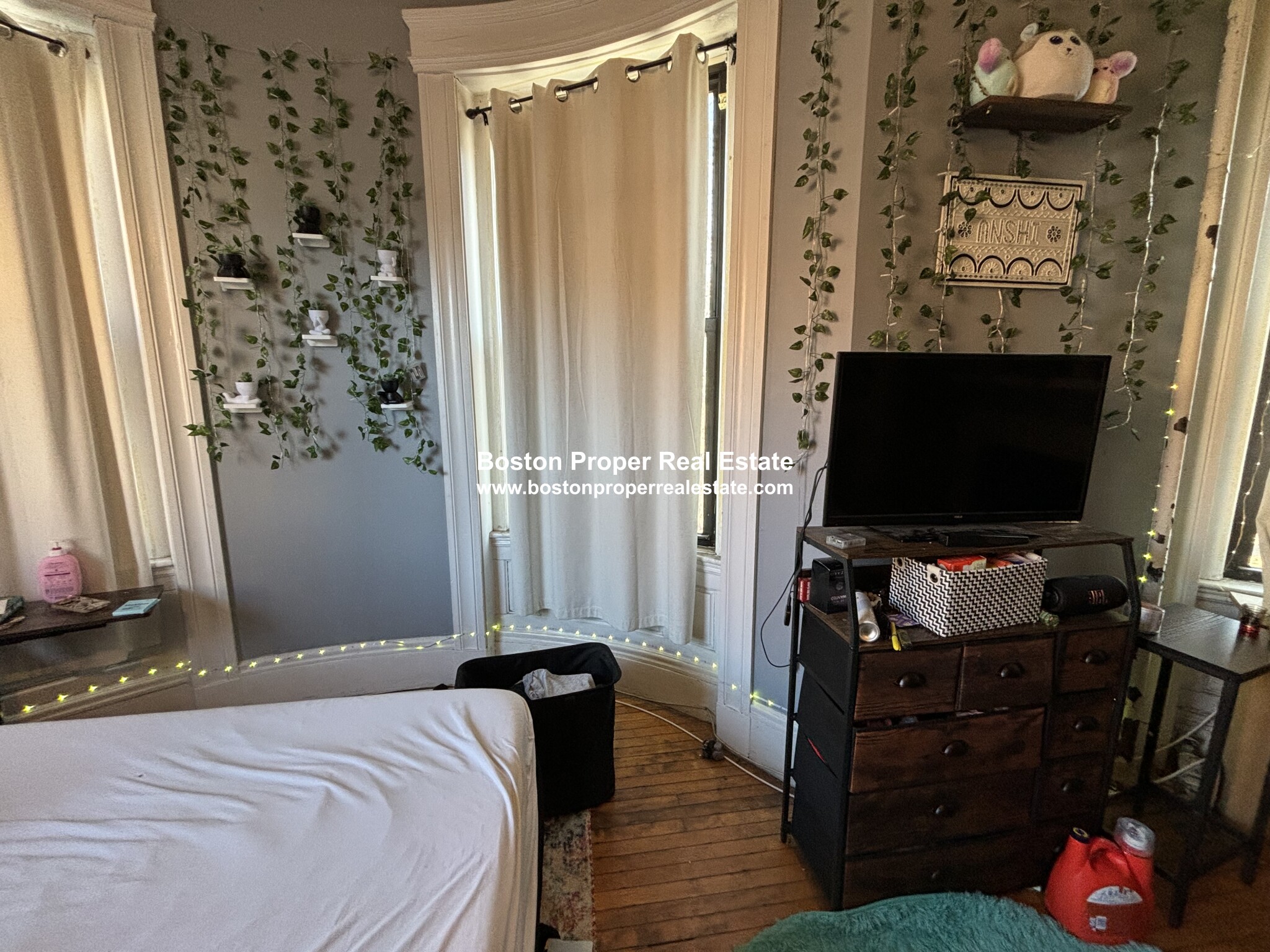 583 Beacon St, Back Bay