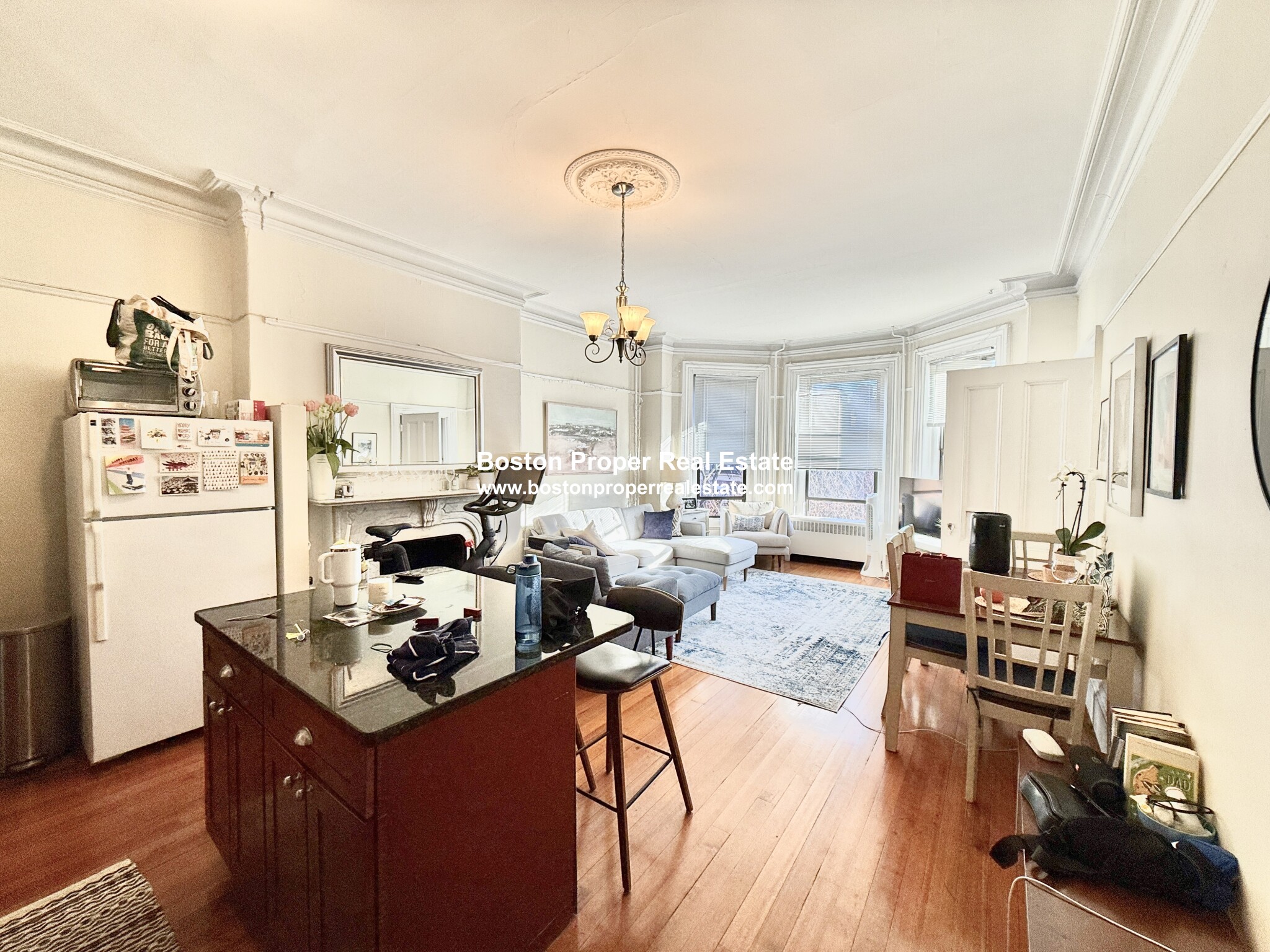 177 Marlborough - 3,235USD / month