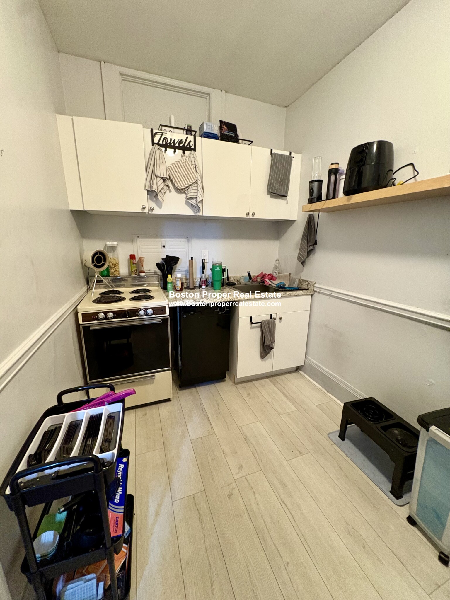 1091 Boylston St, Fenway