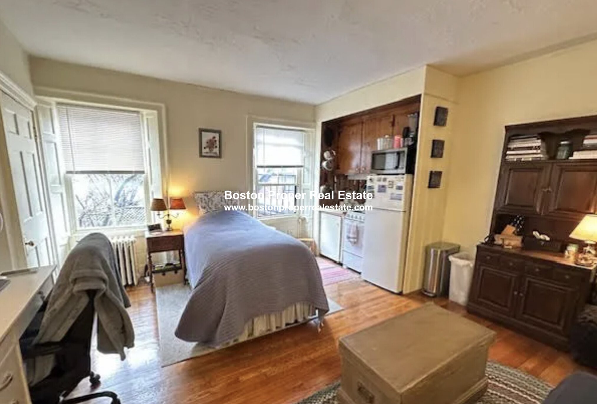 90 Myrtle St. - 2,050USD / month