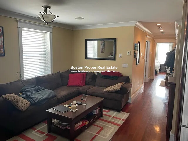 Photos of apartment on East Broadway,Boston MA 02127