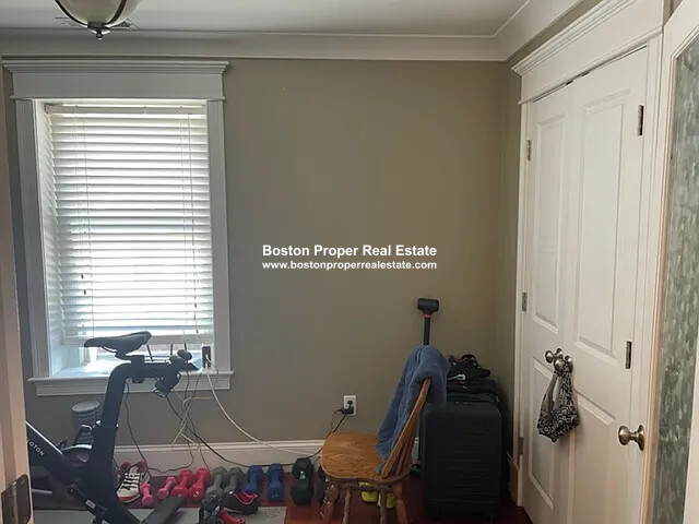Photos of apartment on East Broadway,Boston MA 02127