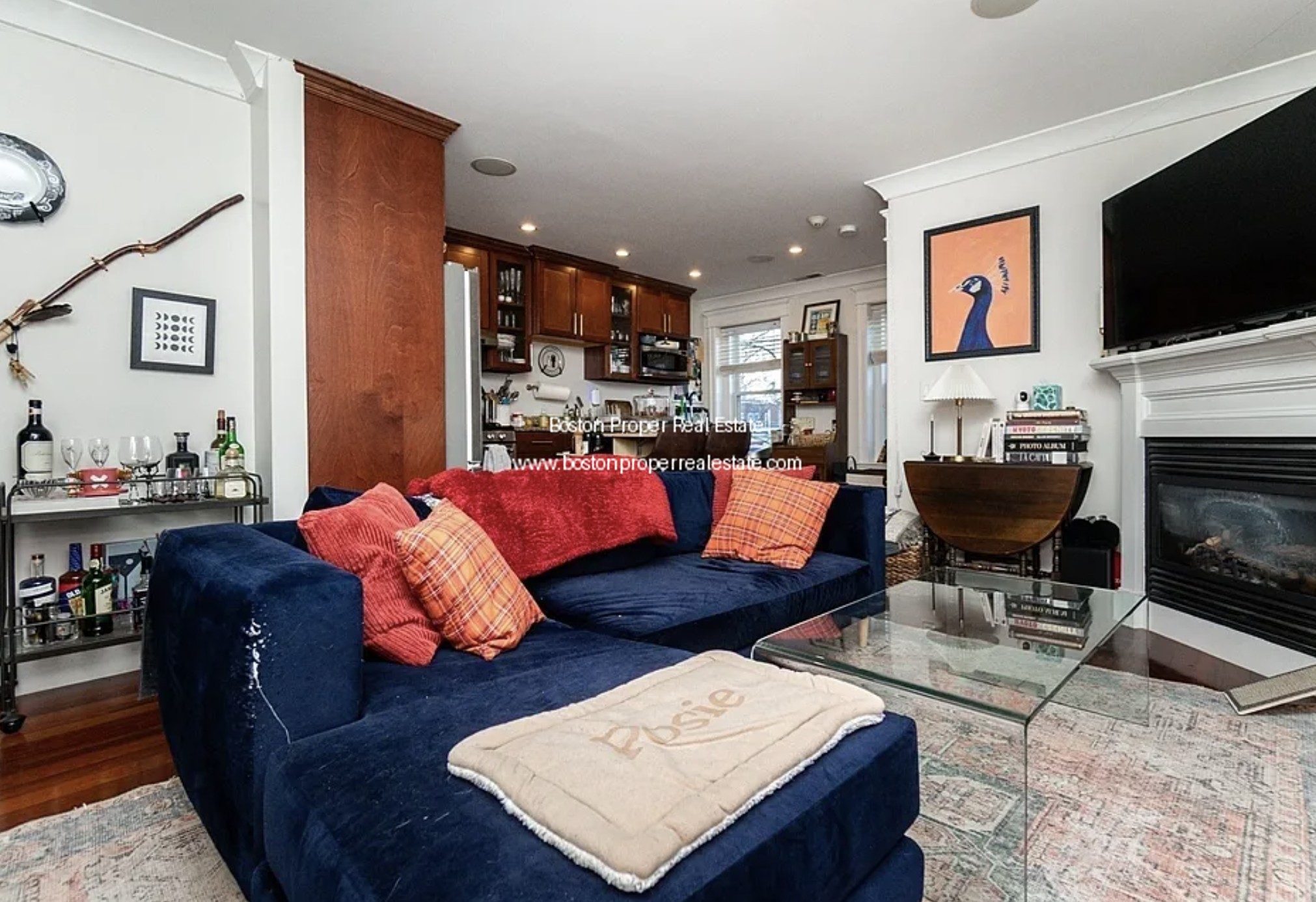 Photos of apartment on East Broadway,Boston MA 02127