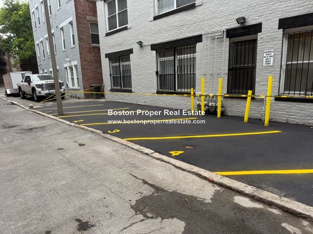 Boston, MA 02115