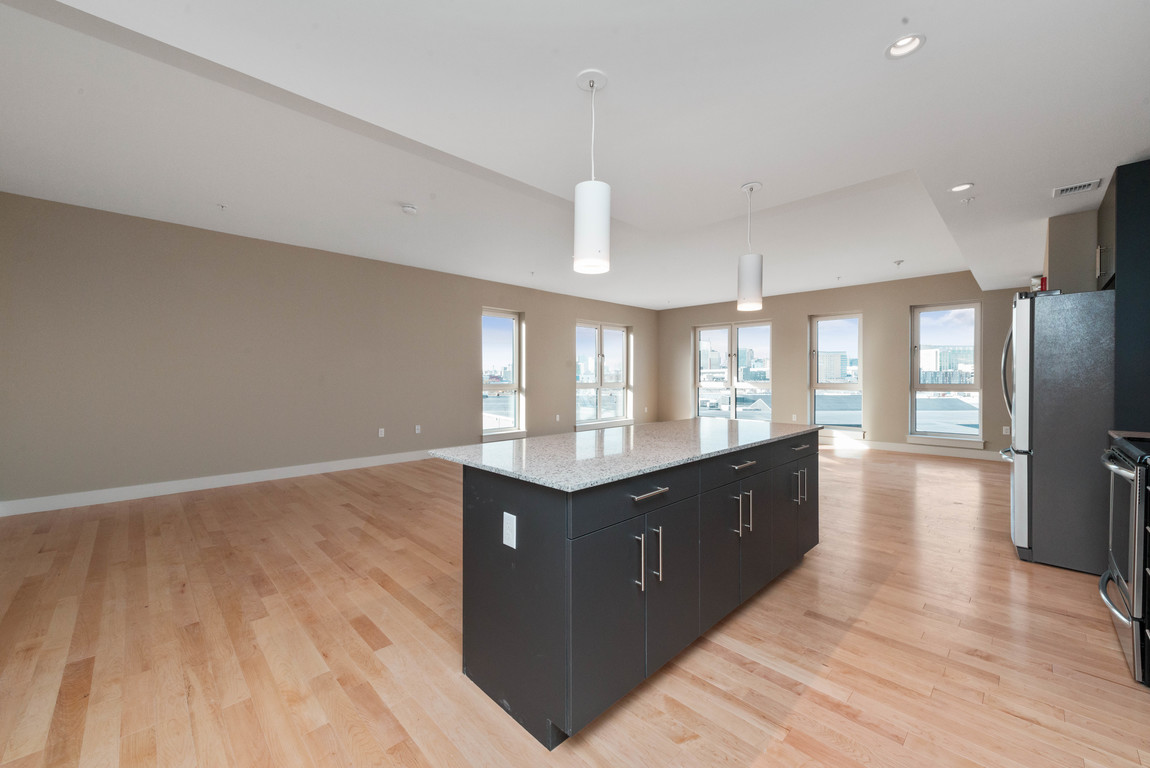 455 1st St, South Boston