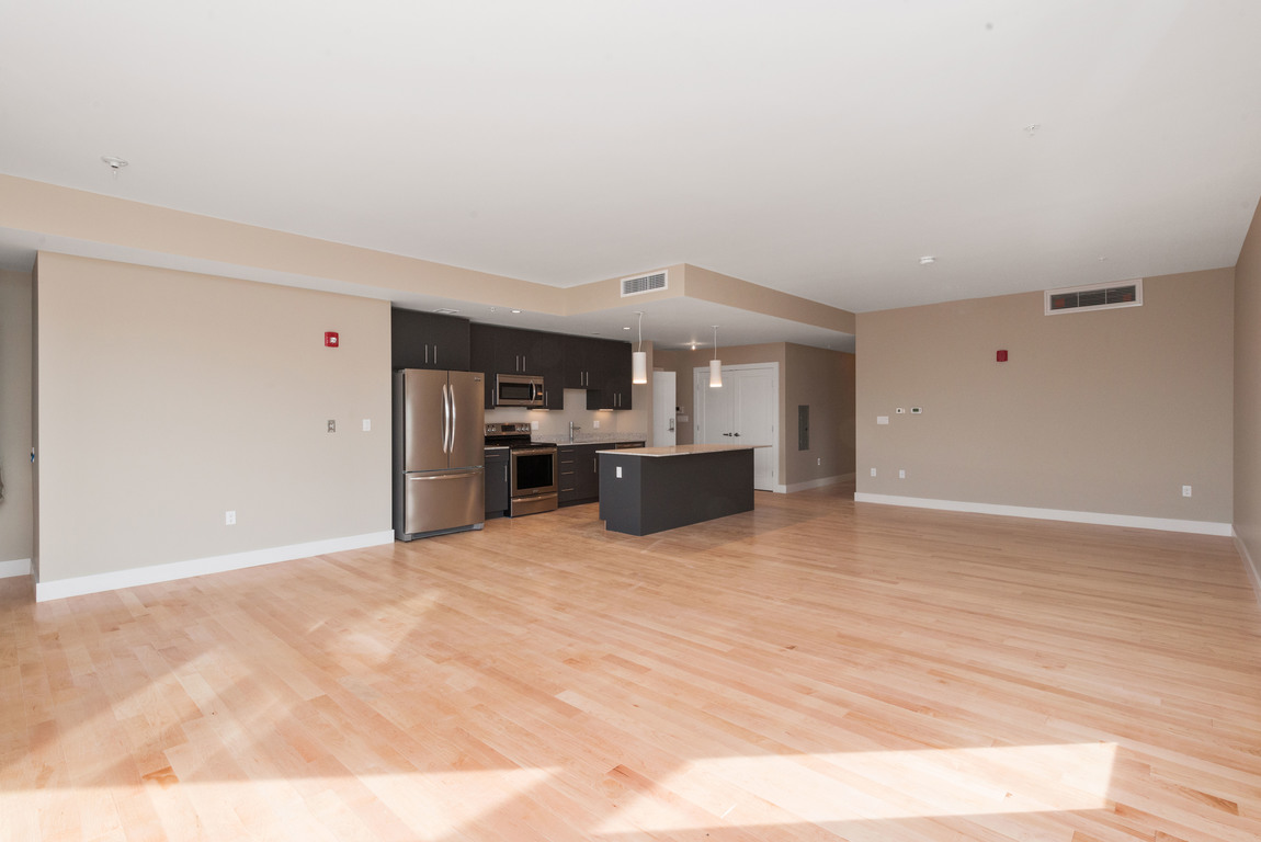 455 1st St, South Boston