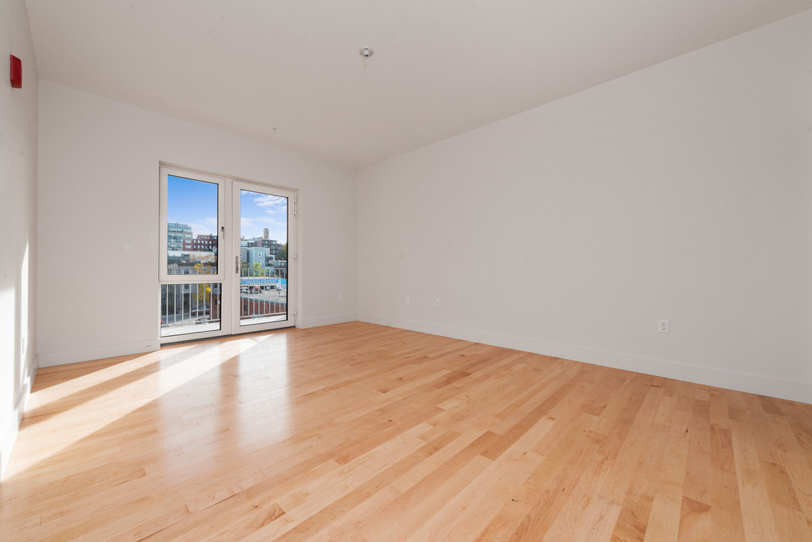 455 1st St, South Boston