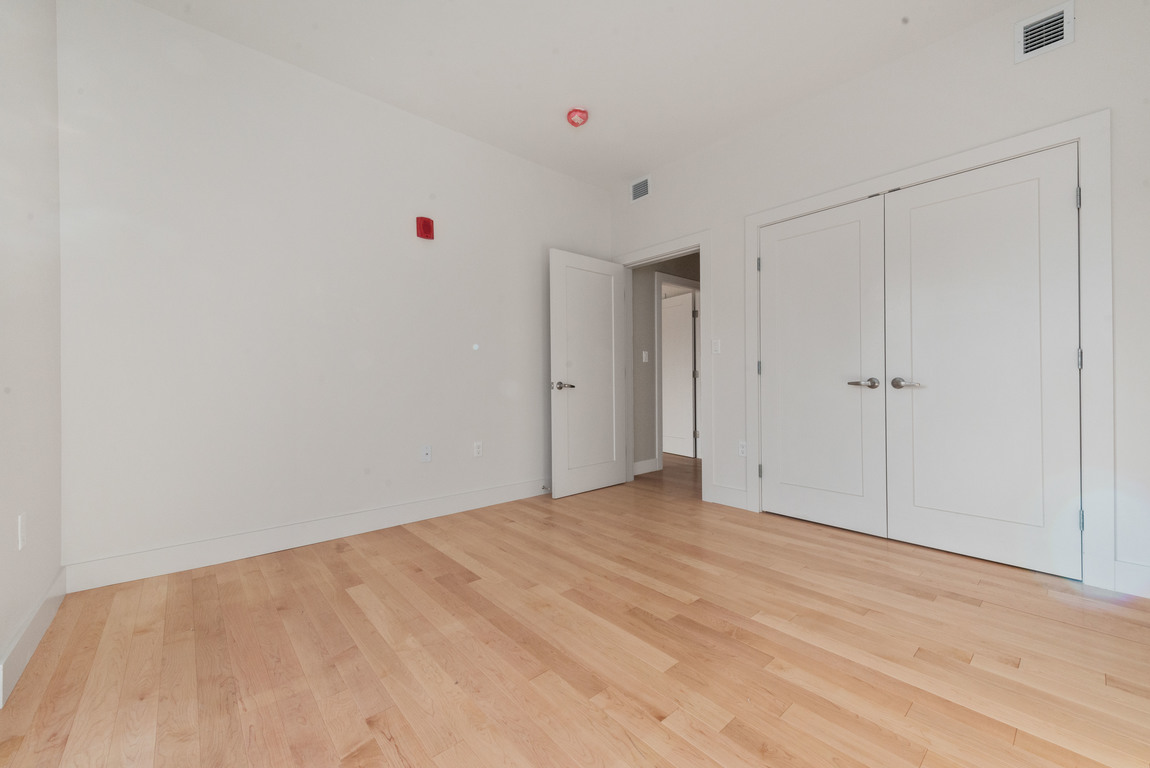 455 1st St, South Boston