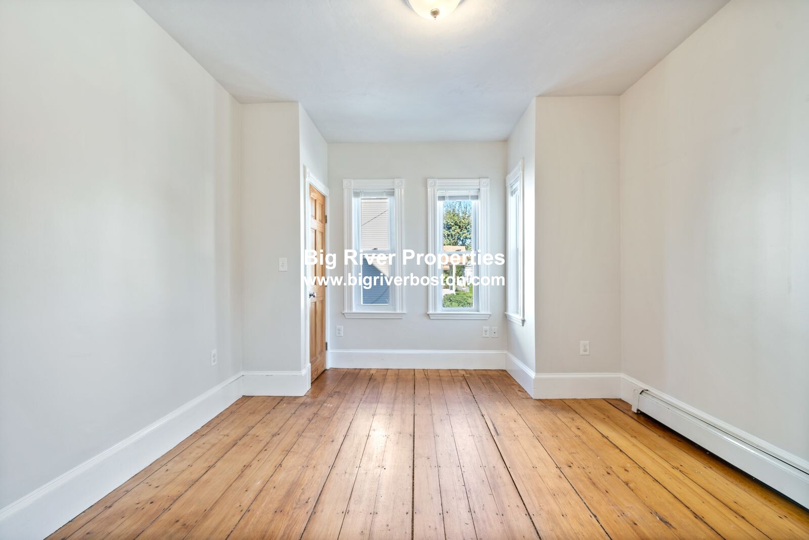 2 Brookdale St, Roslindale