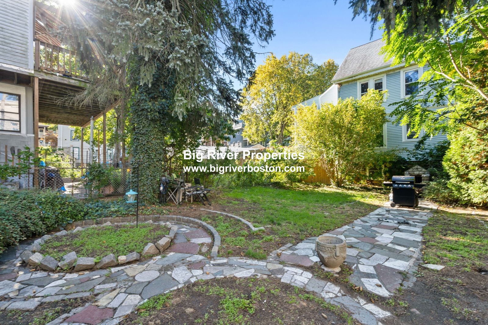 2 Brookdale St, Roslindale