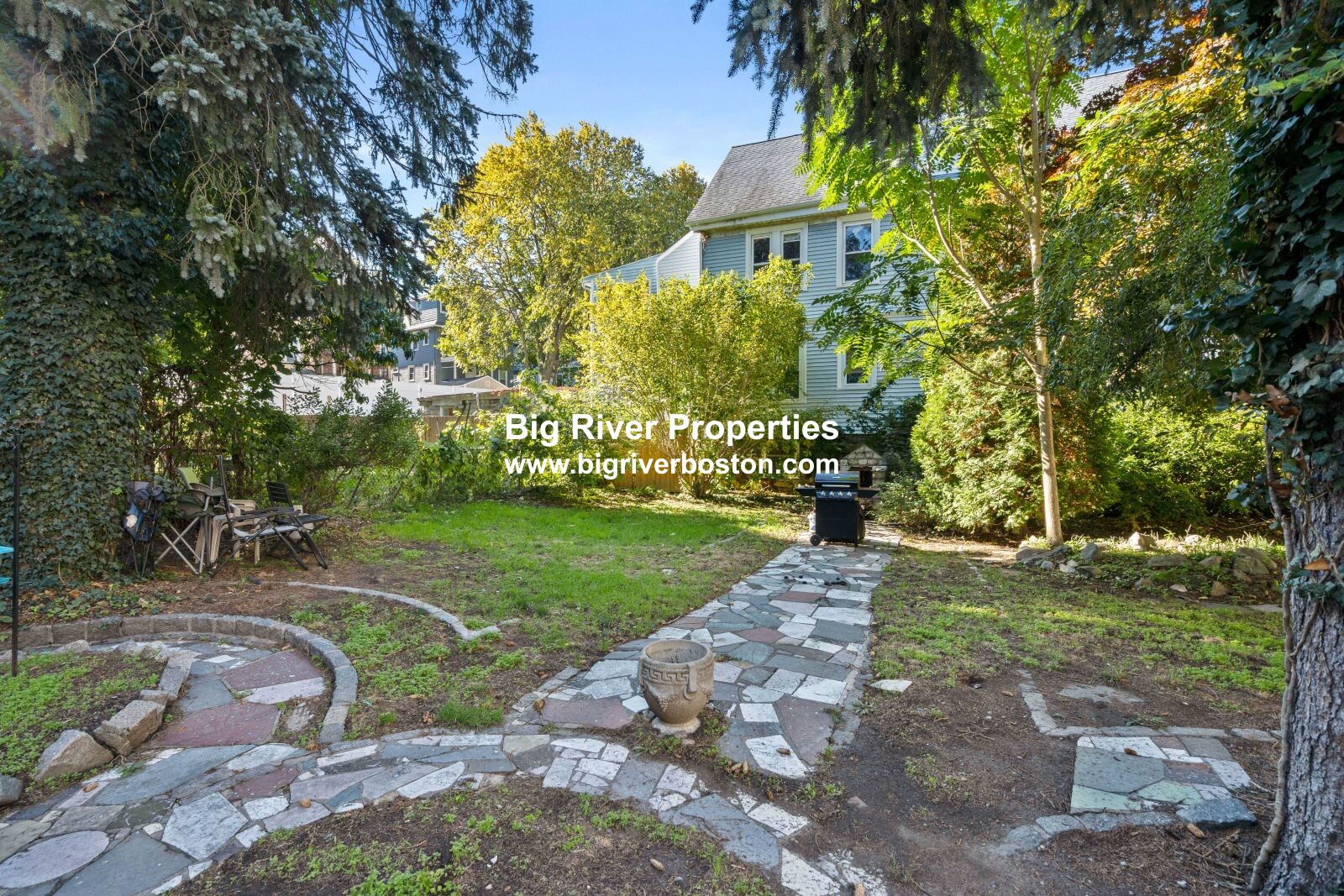 2 Brookdale St, Roslindale