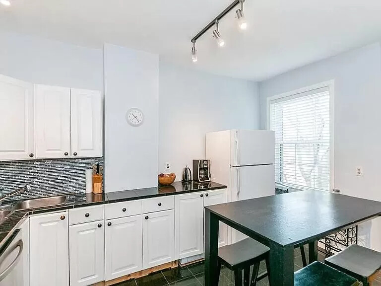 11 Phillips St, Beacon Hill