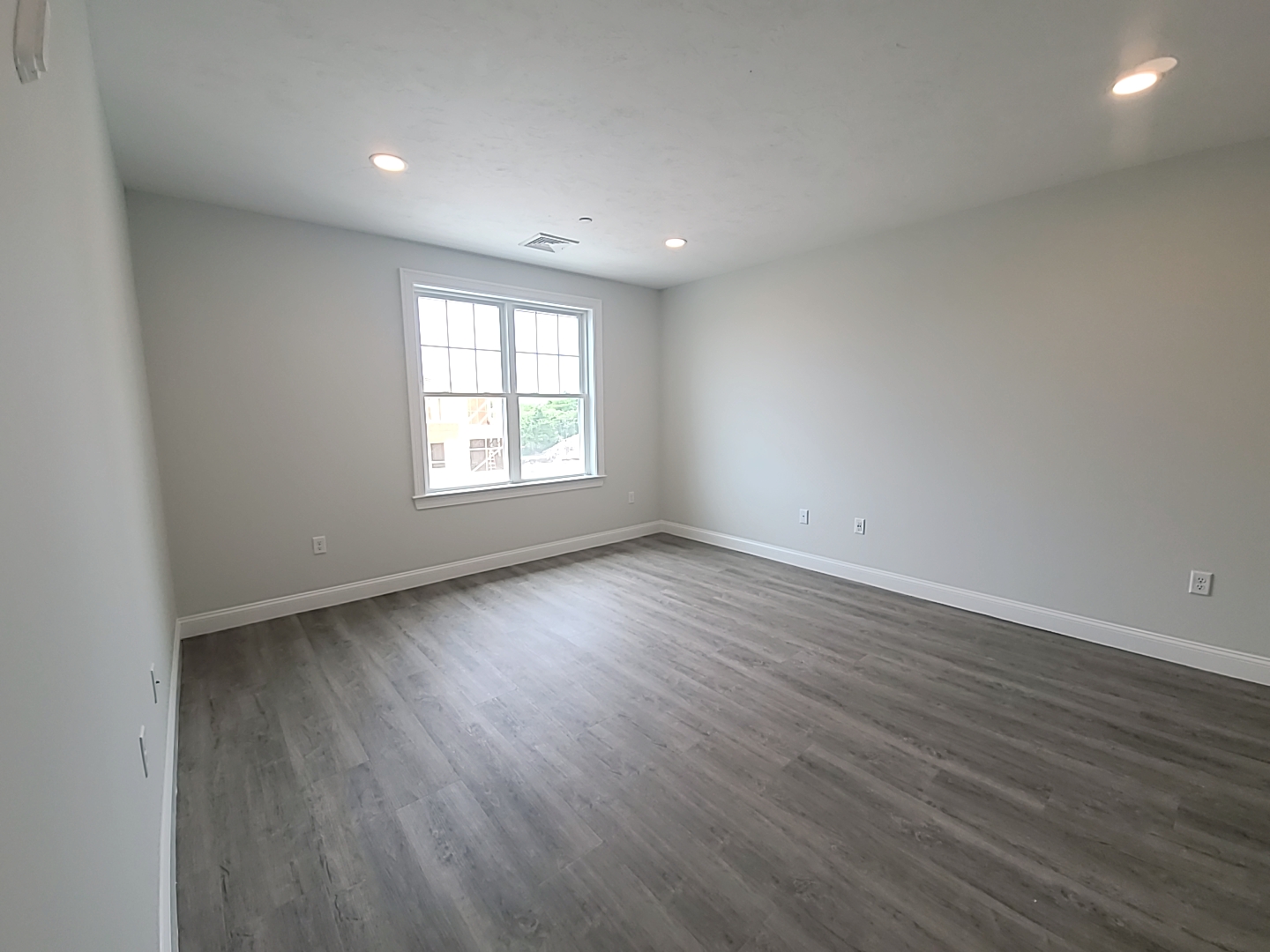 320 Middlesex Ave, Medford