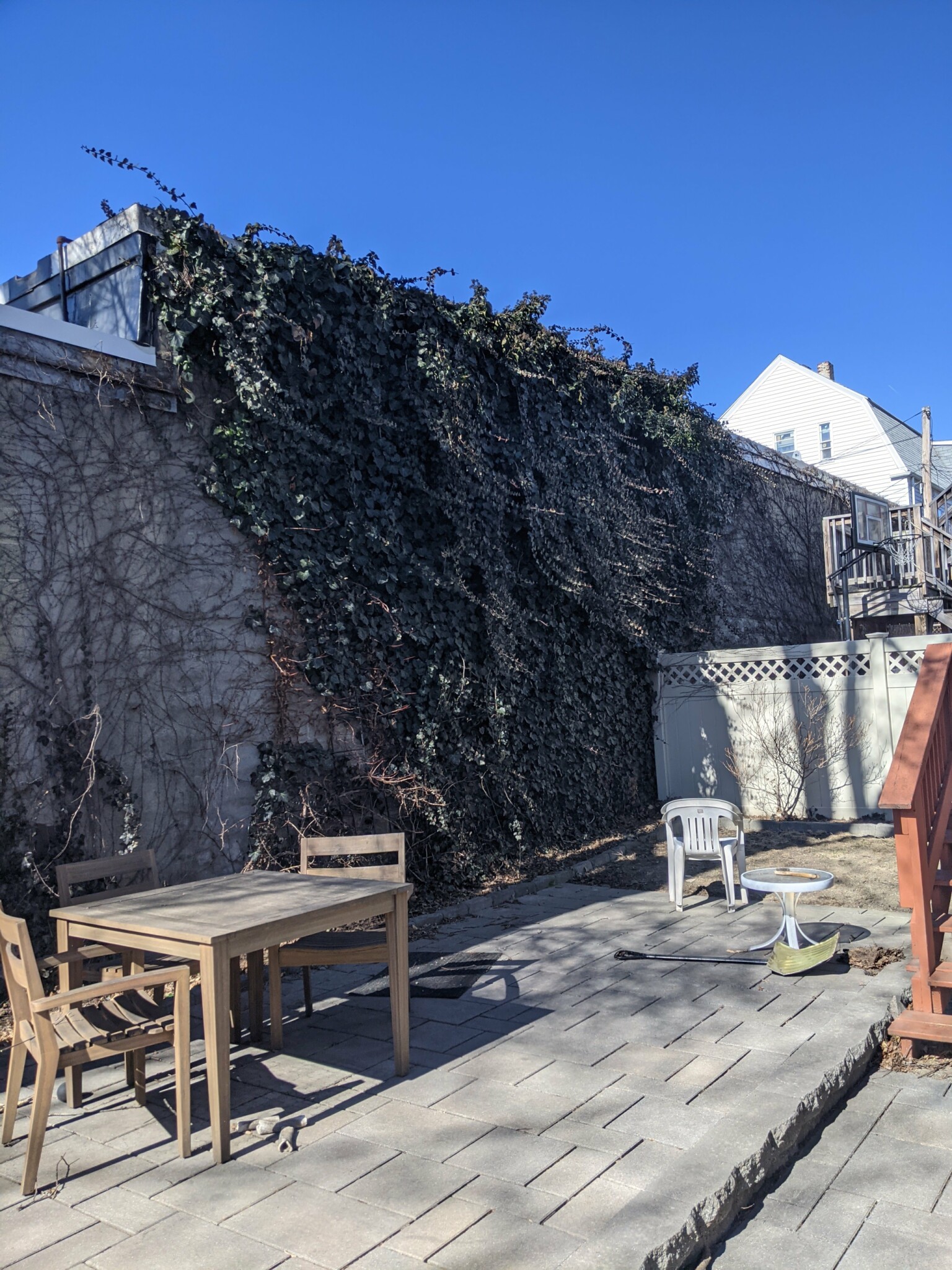 9 Wilson Ave, Ball Square