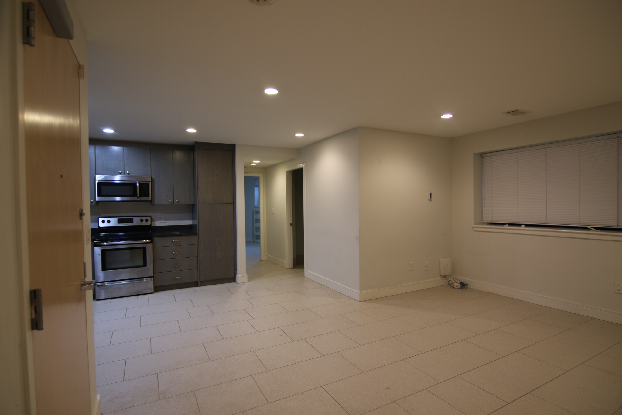 557 Columbus Ave, South End