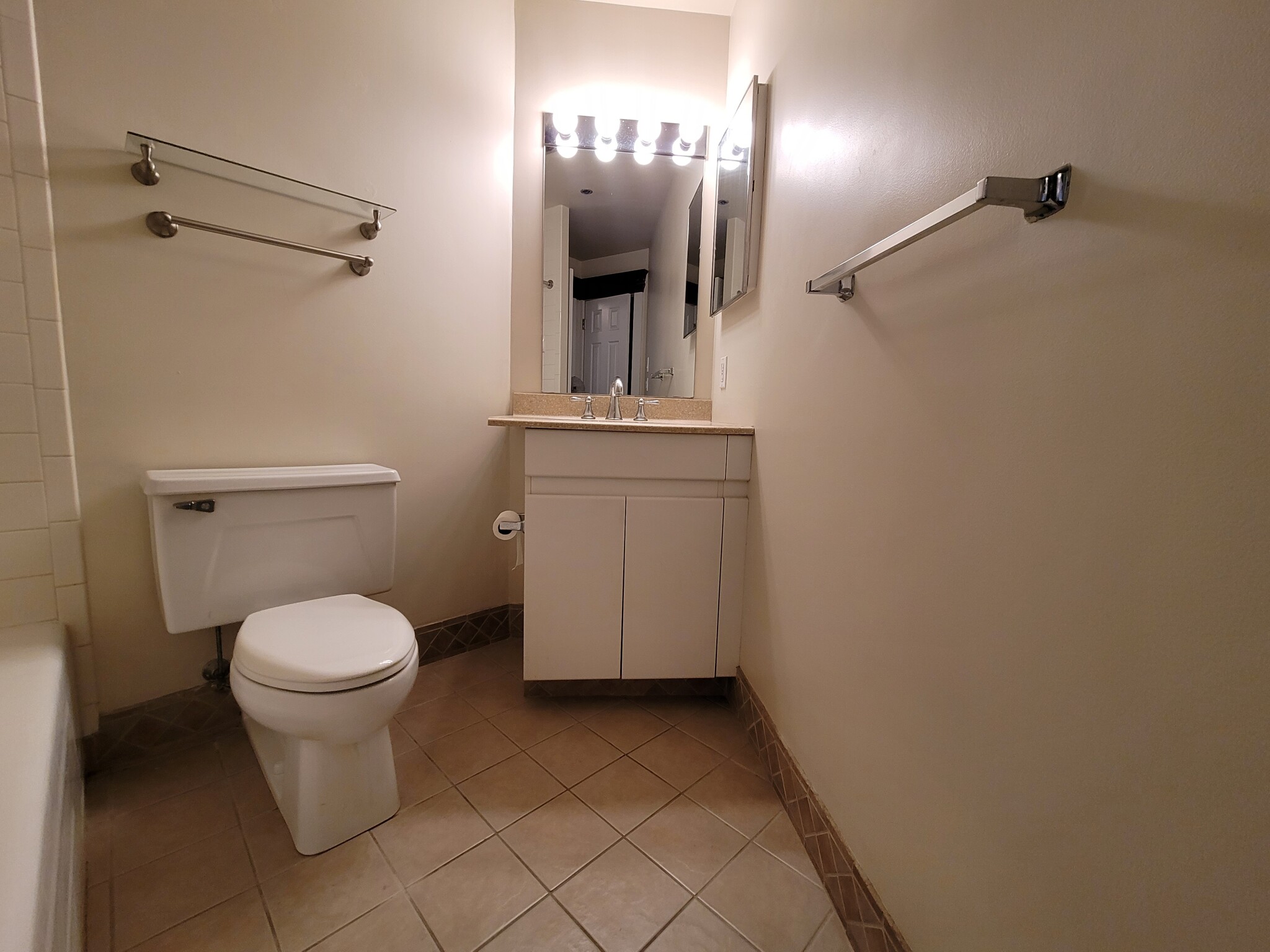 100 Fulton St, North End