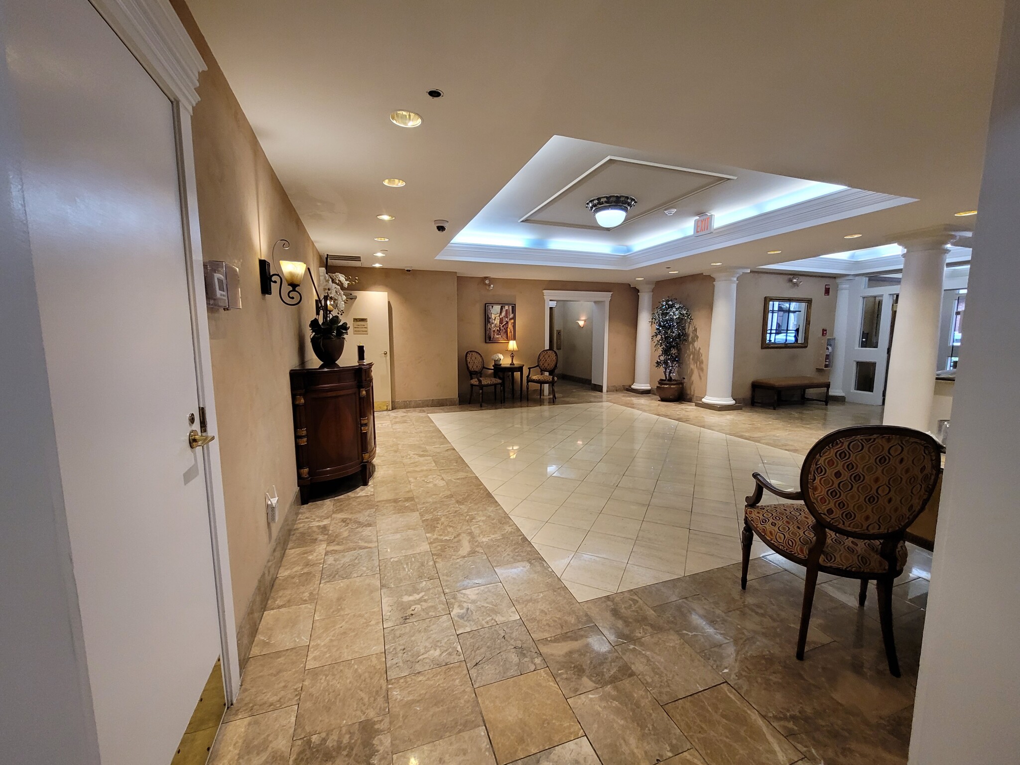 100 Fulton St, North End