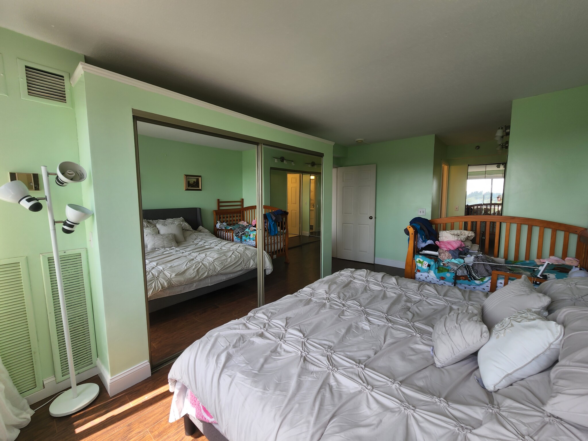 250 Hammond Pond Pkwy, Newton