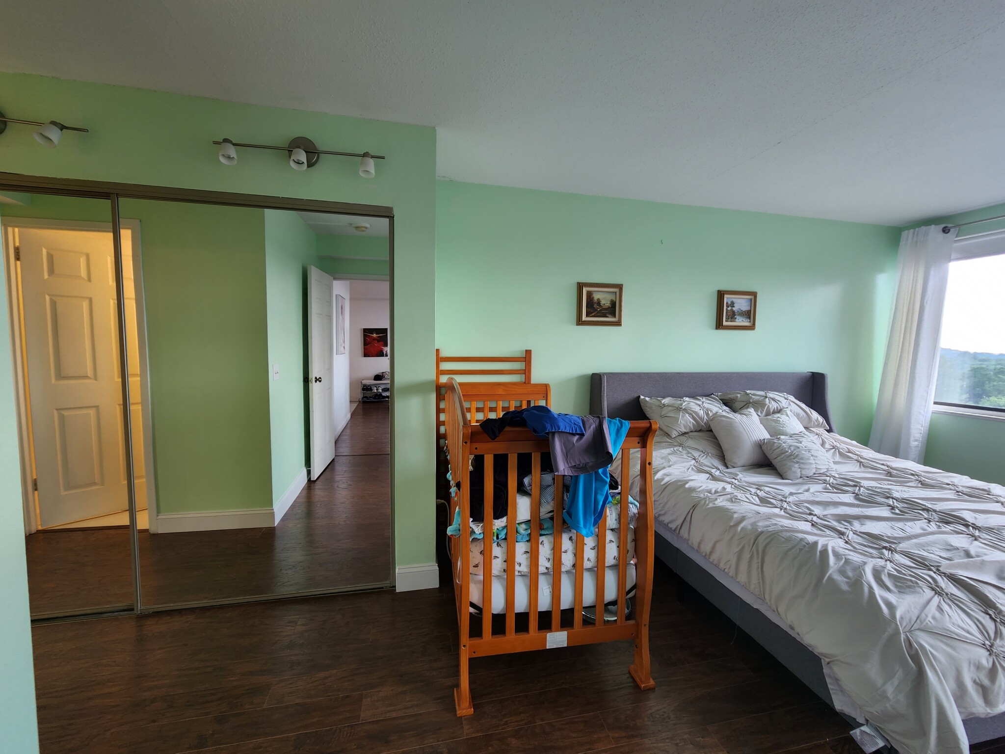 250 Hammond Pond Pkwy, Newton