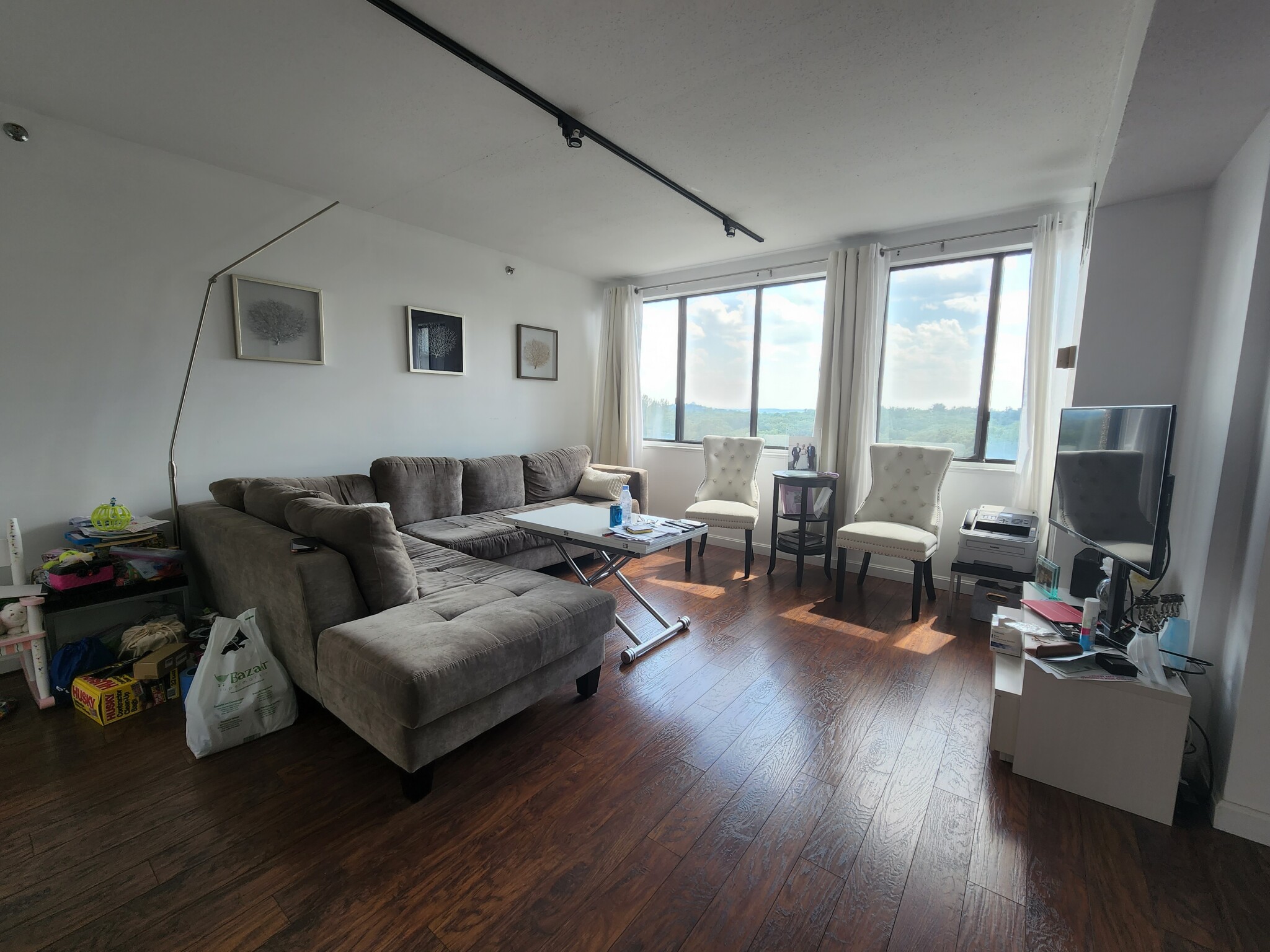 250 Hammond Pond Pkwy, Newton