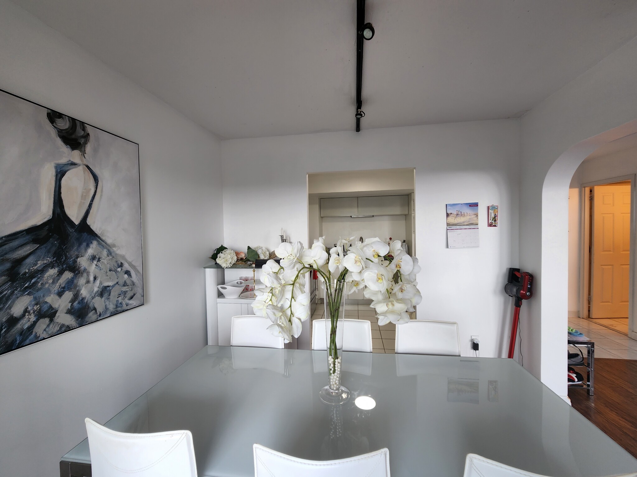 250 Hammond Pond Pkwy, Newton