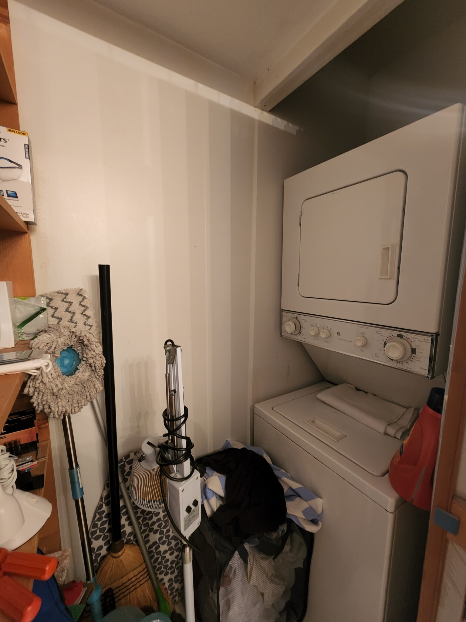 250 Hammond Pond Pkwy, Newton