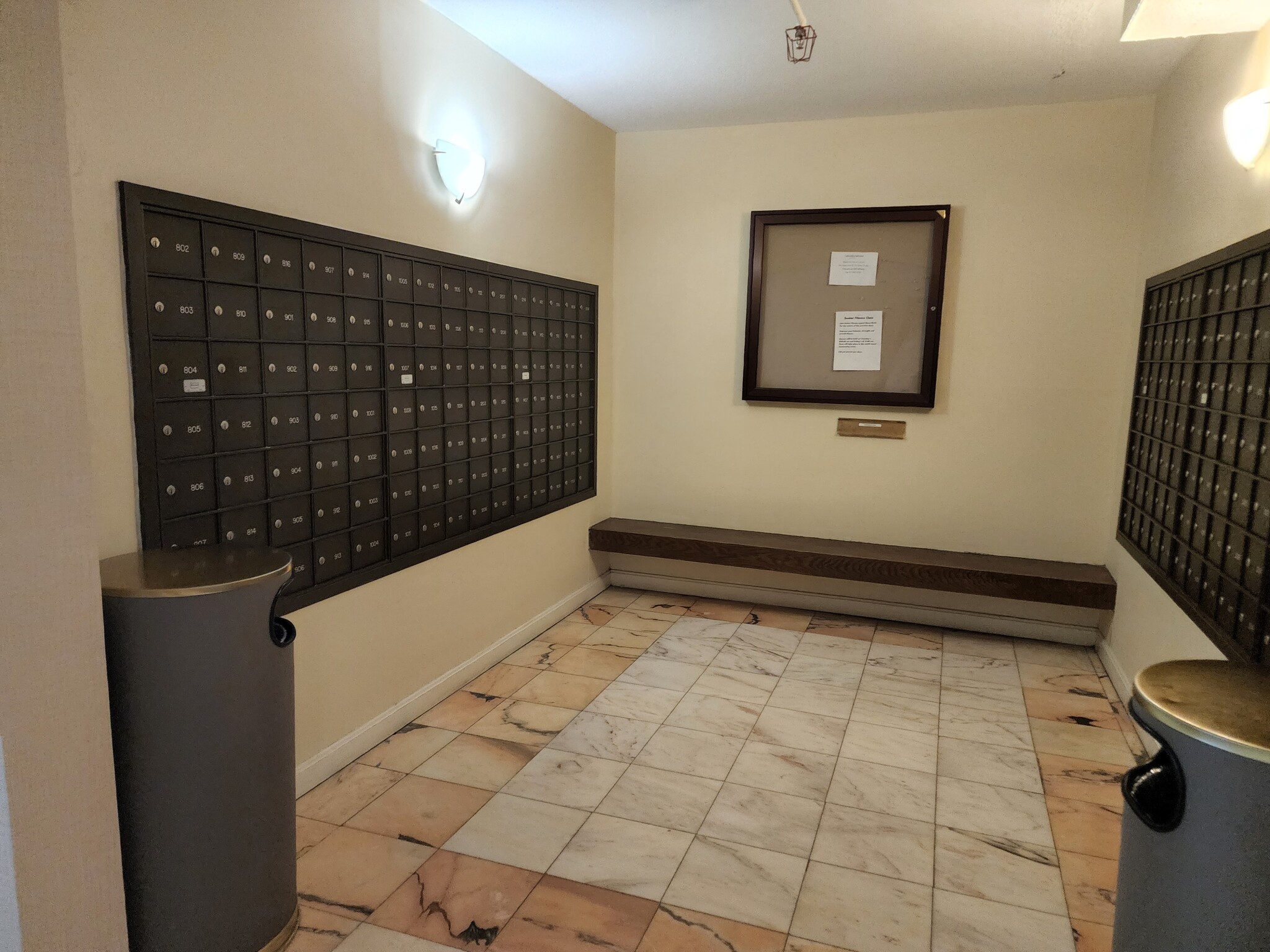 250 Hammond Pond Pkwy, Newton