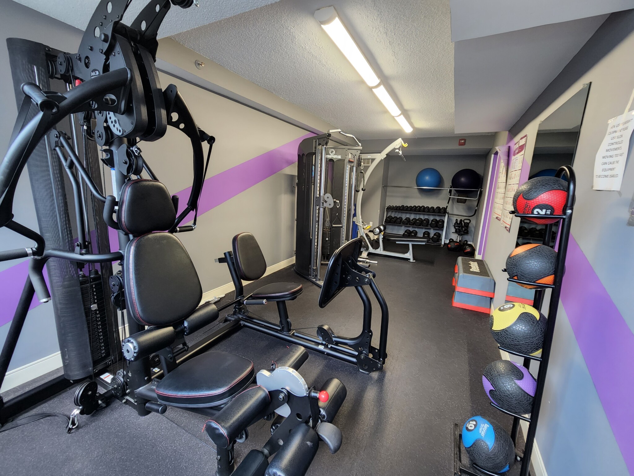 250 Hammond Pond Pkwy, Newton