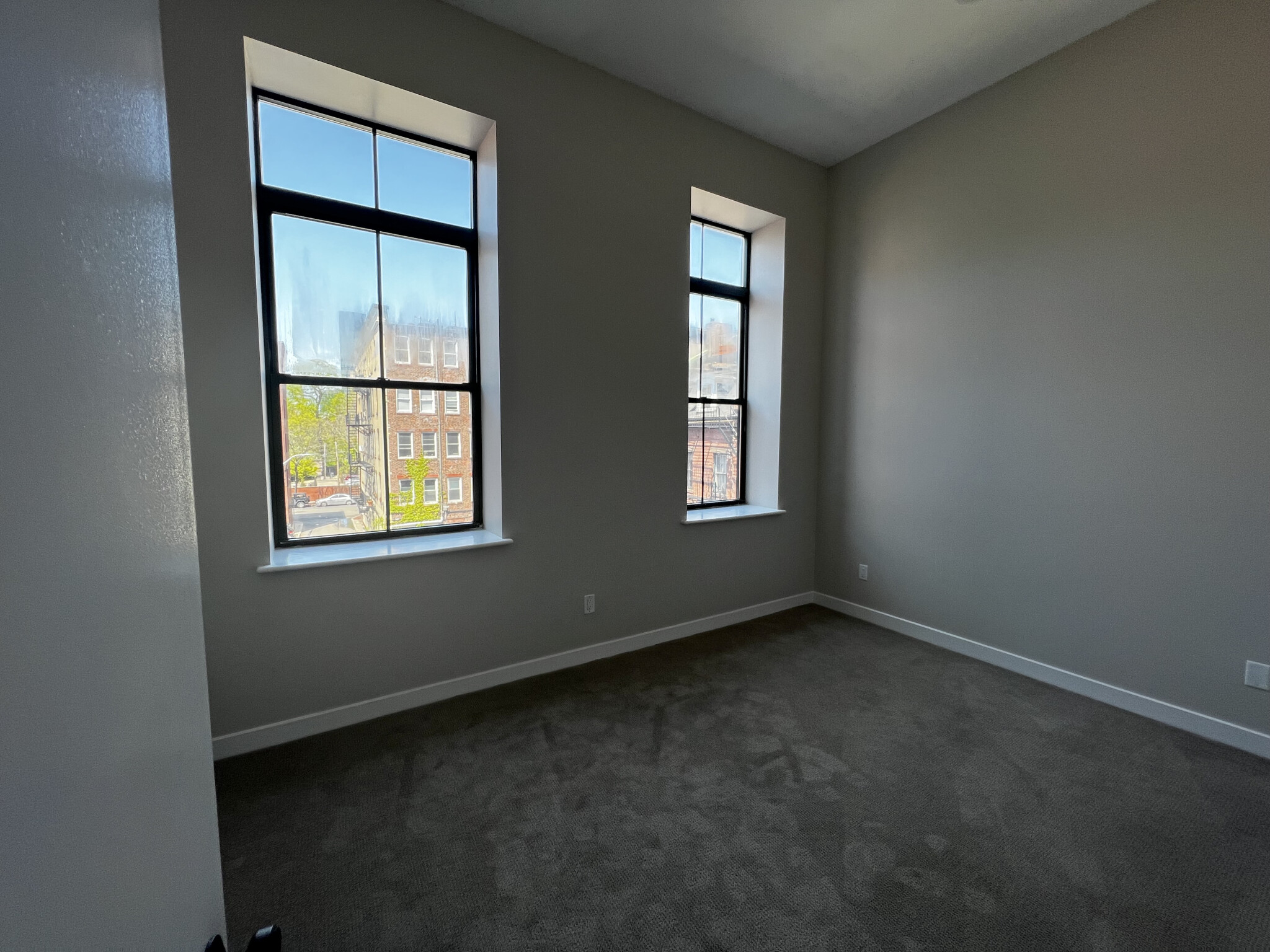 1661 Washington St, South End