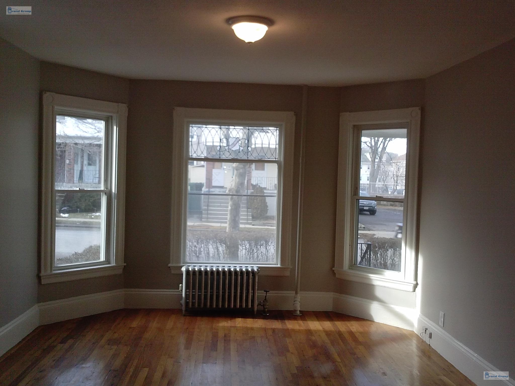 70 Dexter Ave, Mount Auburn (Watertown)