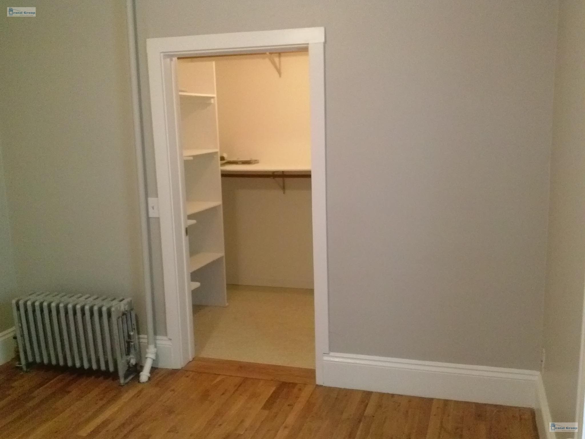 70 Dexter Ave, Mount Auburn (Watertown)