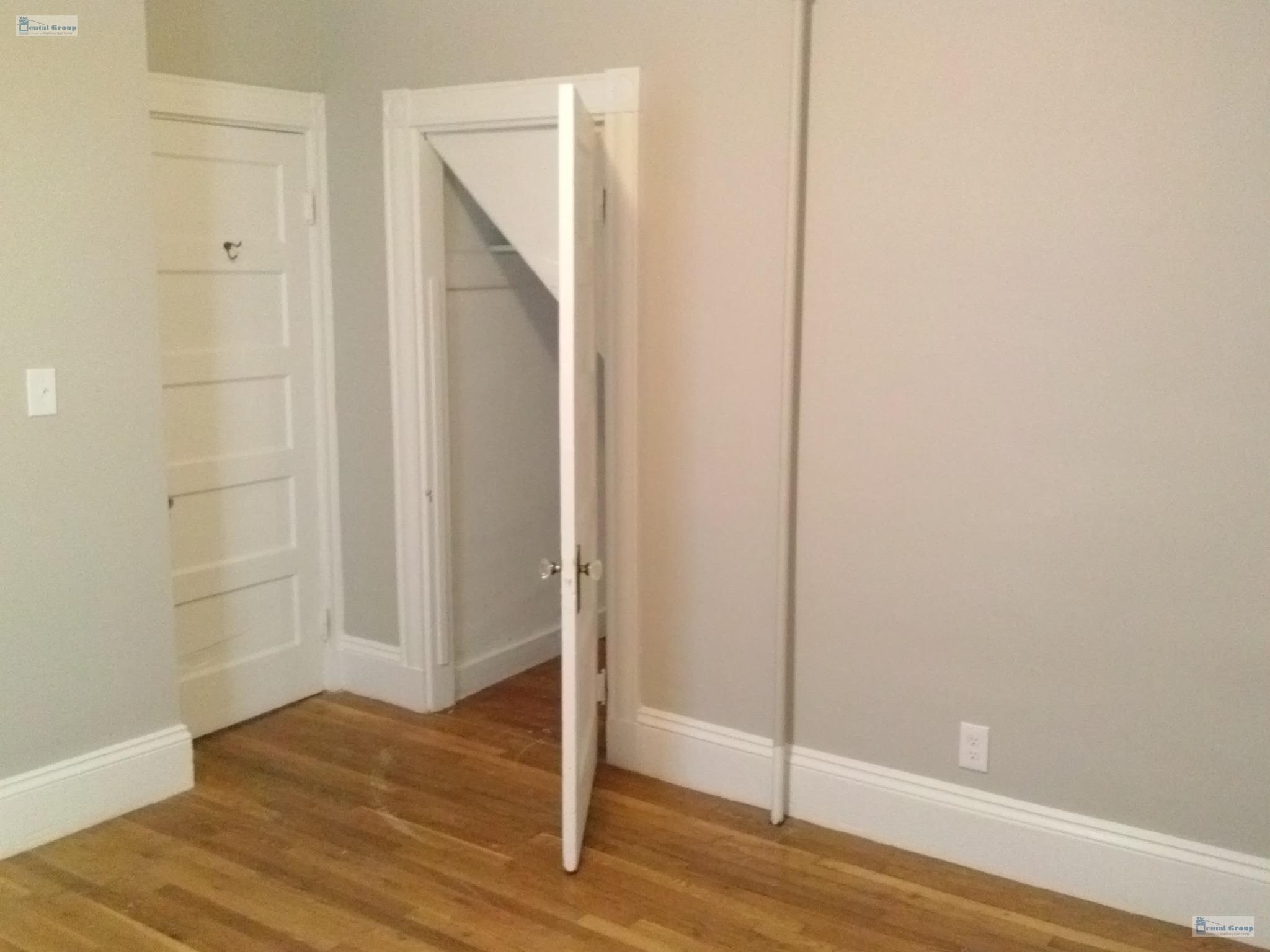 70 Dexter Ave, Mount Auburn (Watertown)