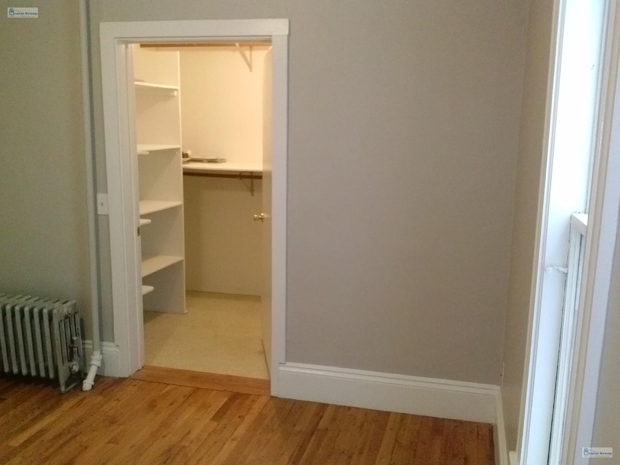 70 Dexter Ave, Mount Auburn (Watertown)