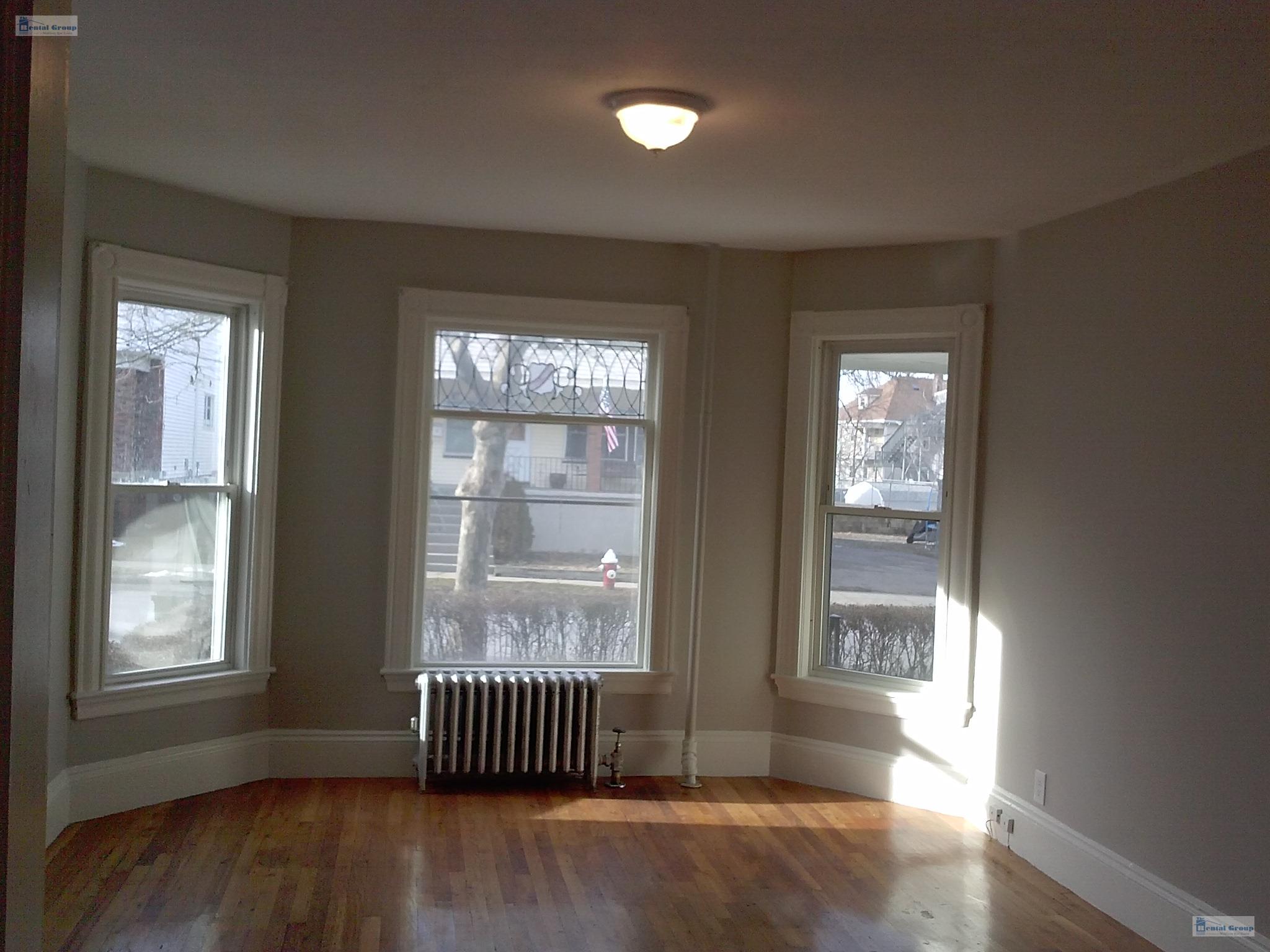 70 Dexter Ave, Mount Auburn (Watertown)