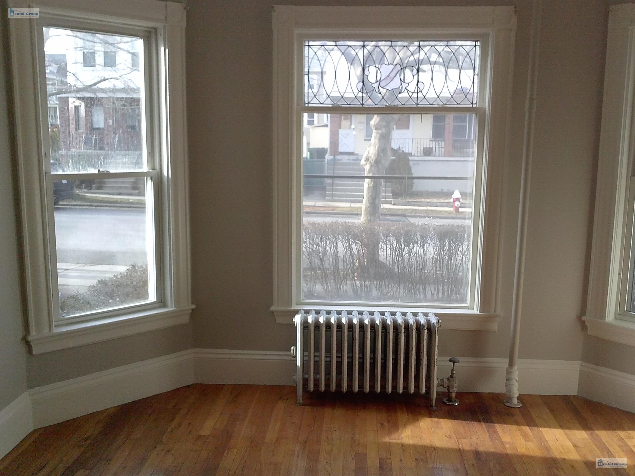 70 Dexter Ave, Mount Auburn (Watertown)