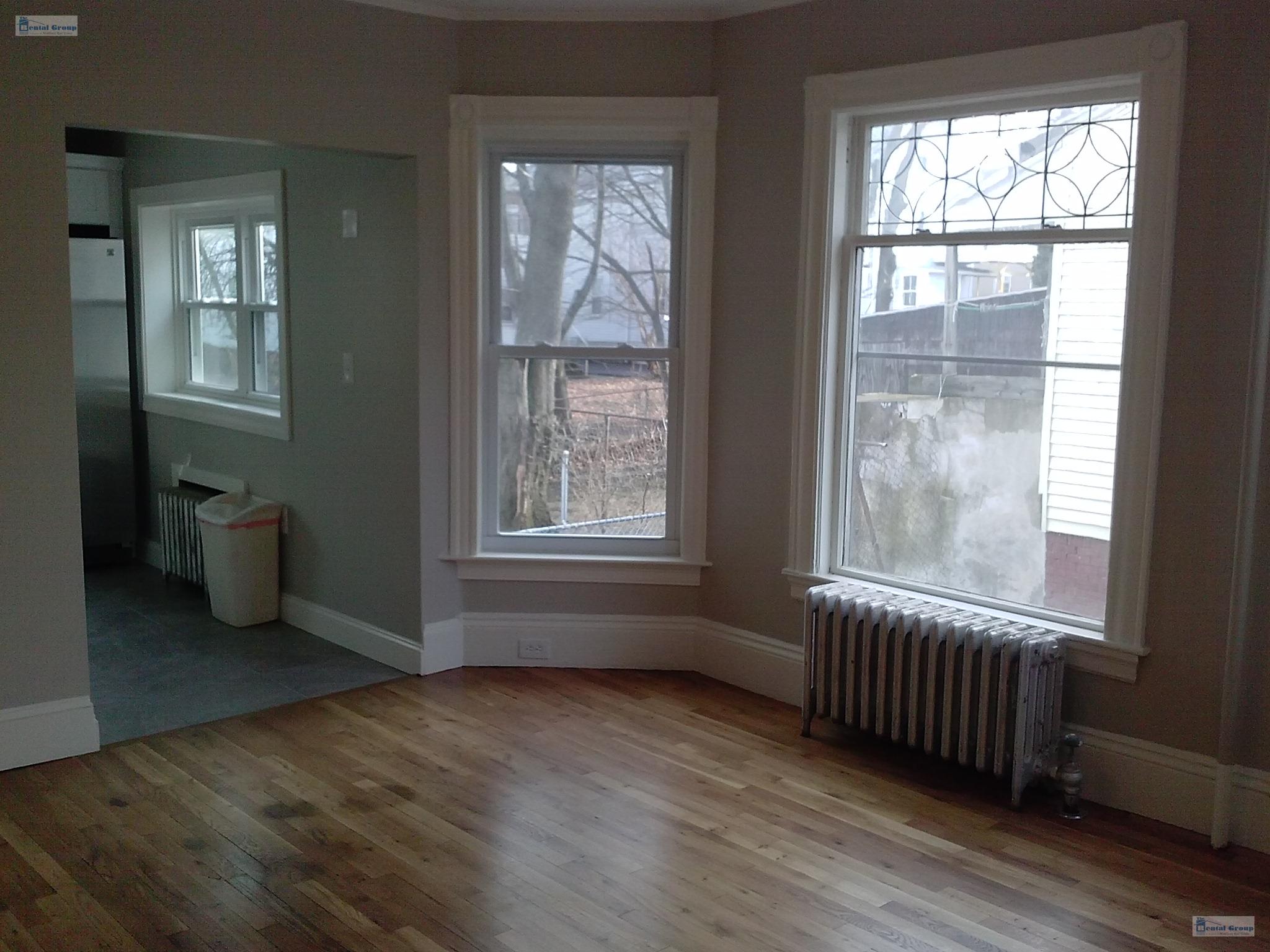 70 Dexter Ave, Mount Auburn (Watertown)